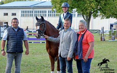1. Platz KM Dressur offene Klasse: Emma Elisabeth Dietz